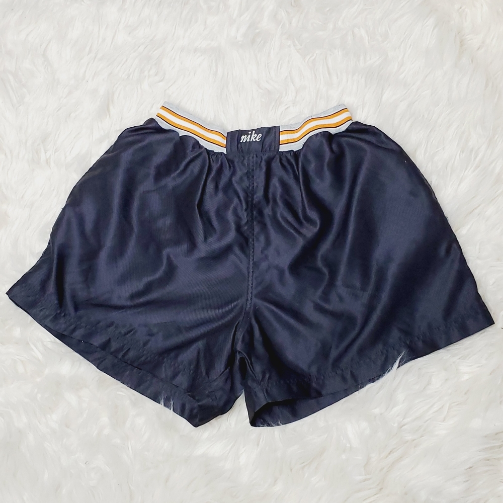 90s VTG NIKE Nylon Silky Soccer Large Shorts Running Training Waist Logo Glanz